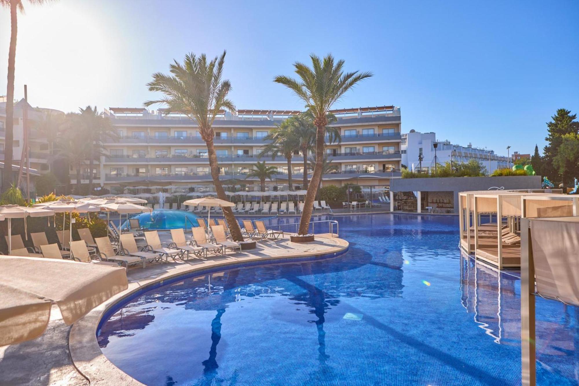 Zafiro Palmanova Aparthotel Exterior foto